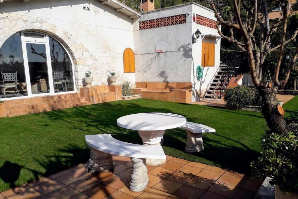 Family House - La Mora Beach - تاراغونا المظهر الخارجي الصورة