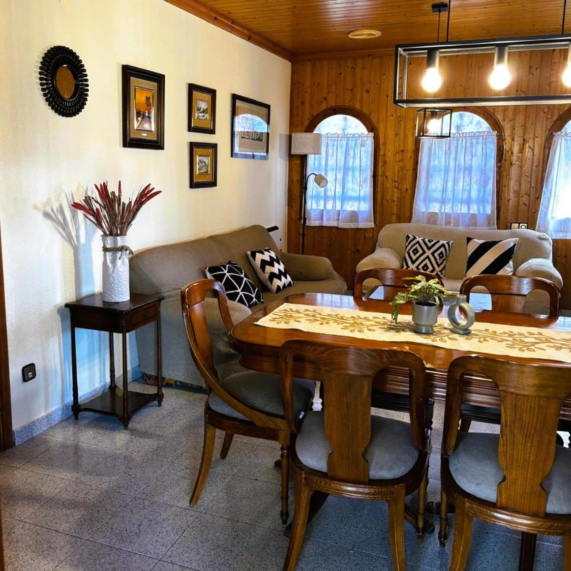 Family House - La Mora Beach - تاراغونا المظهر الخارجي الصورة