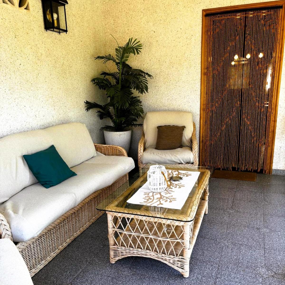 Family House - La Mora Beach - تاراغونا المظهر الخارجي الصورة